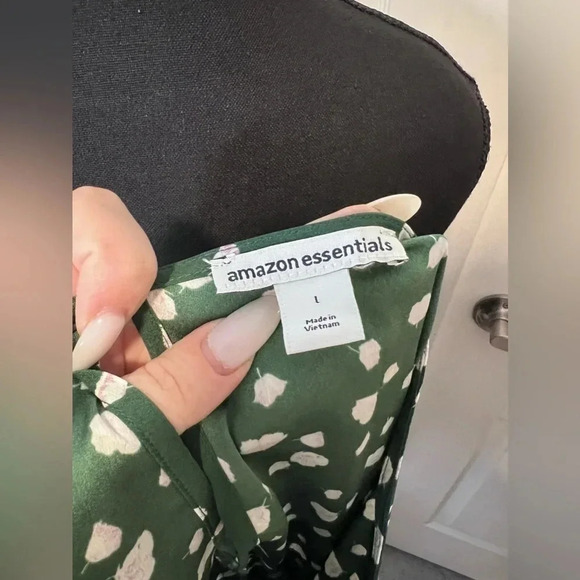 NWT | Amazon Essentials |  Green Floral Flowy Long Sleeve Dress | Size L [45] - Picture 7 of 7
